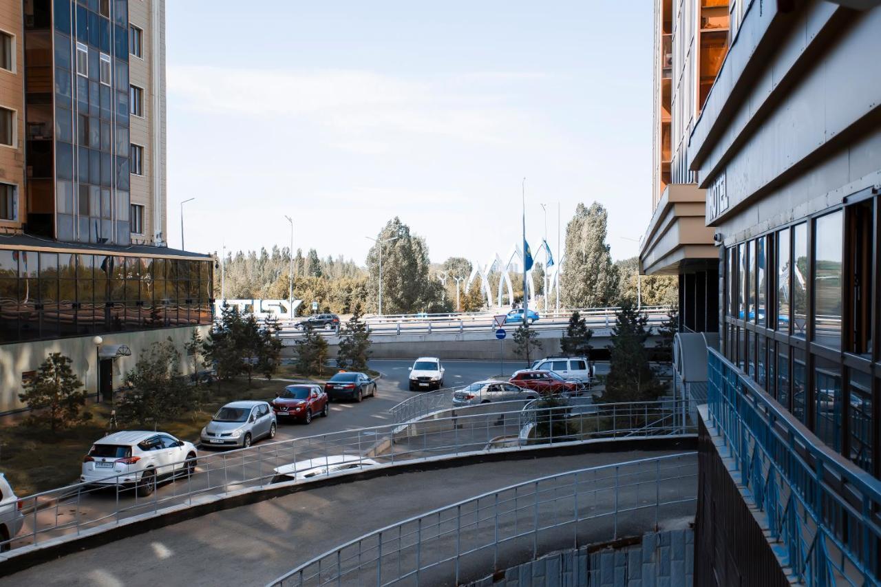 Versal Hotel Astana Exterior foto